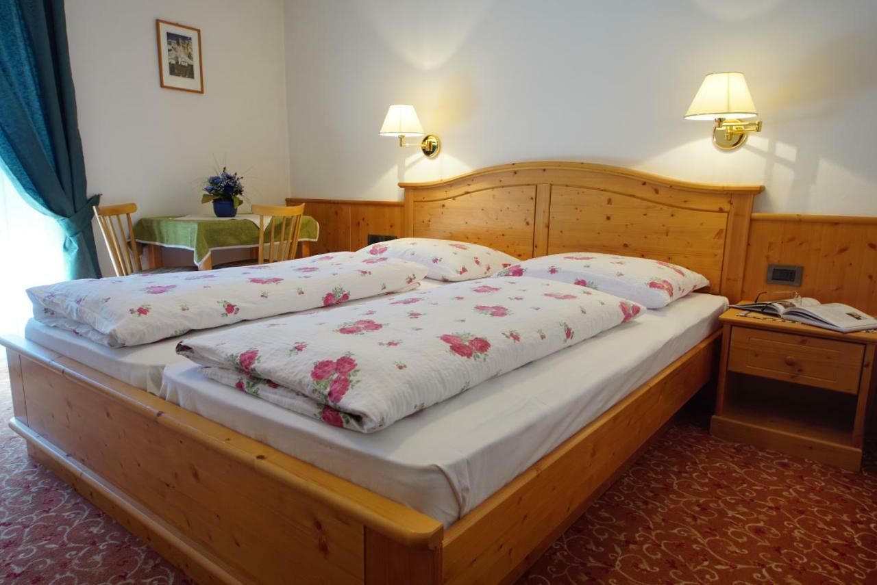 Bed and Breakfast Garni Flurida à Badia  Extérieur photo