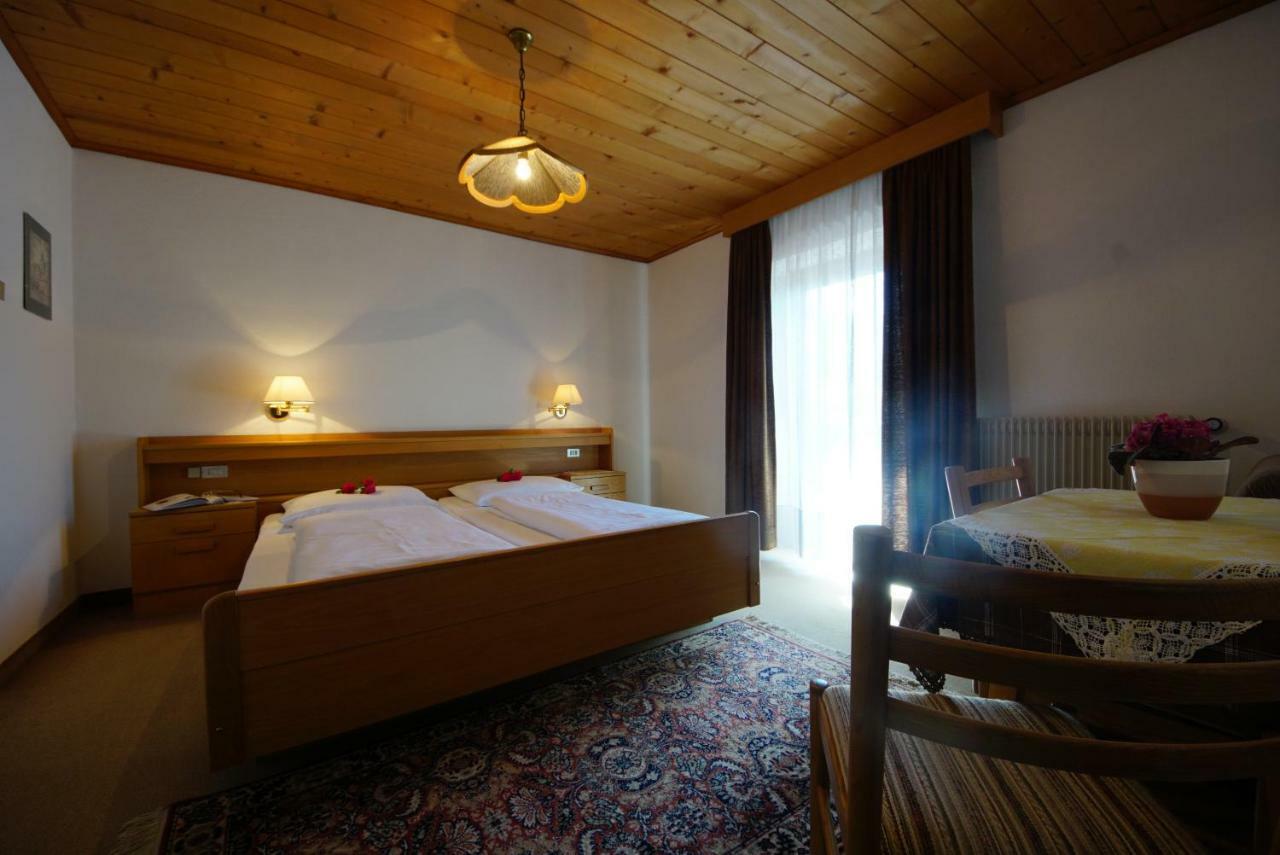 Bed and Breakfast Garni Flurida à Badia  Extérieur photo